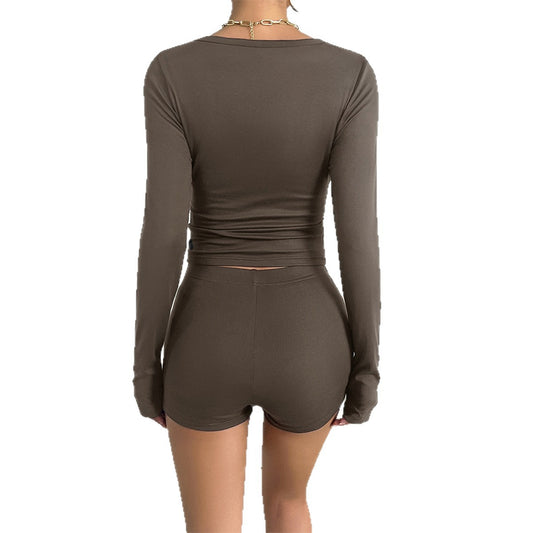 Sports style long sleeved T-shirt shorts set for women