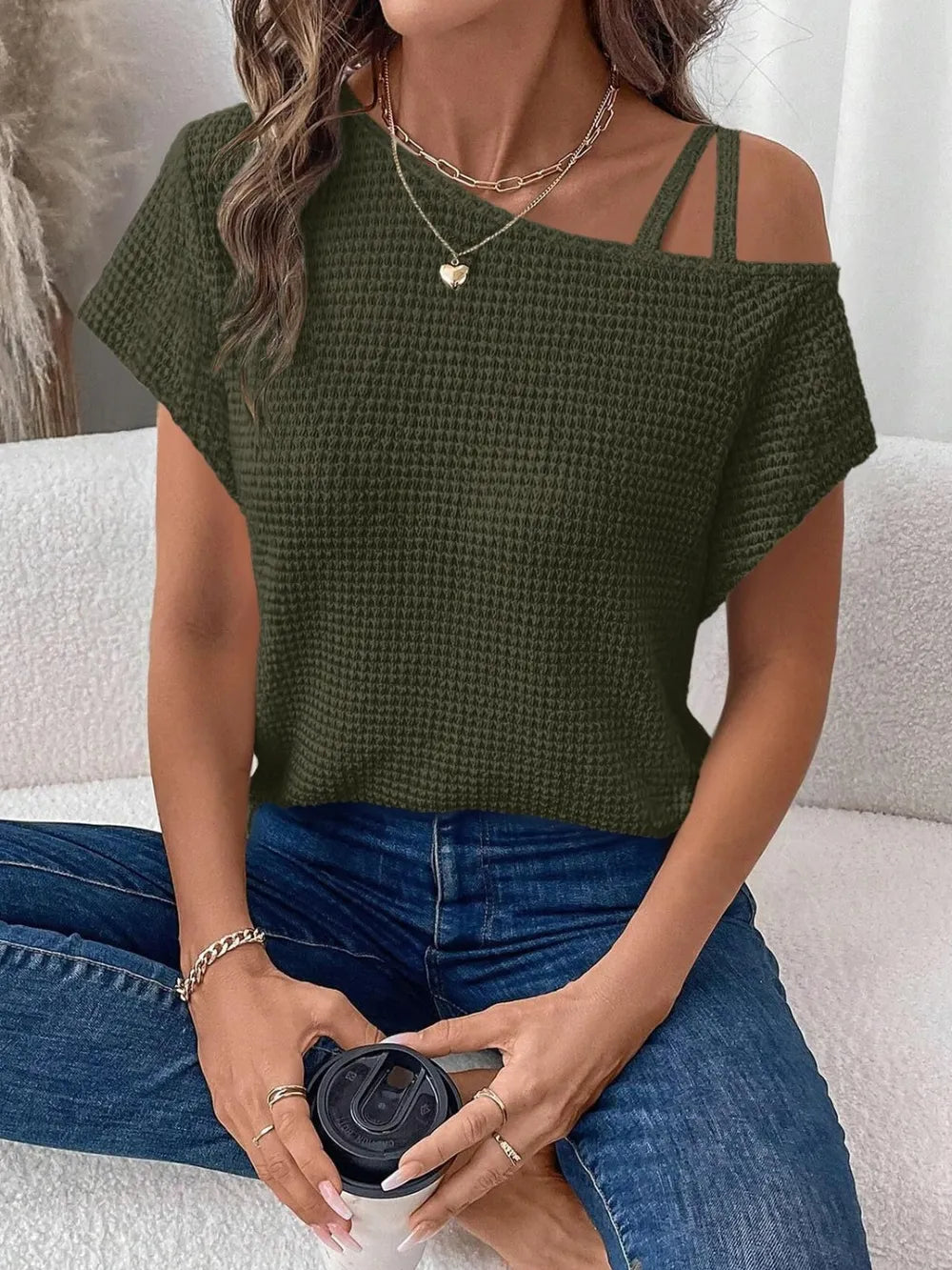 Short sleeved solid color top for women's fashion summer slanted shoulder suspender
